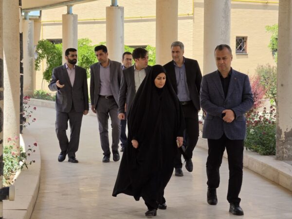 بازدید مدیر مجتمع مس سونگون از شرکت های دانش‌بنیان پارک علم و فناوری آذربایجان شرقی